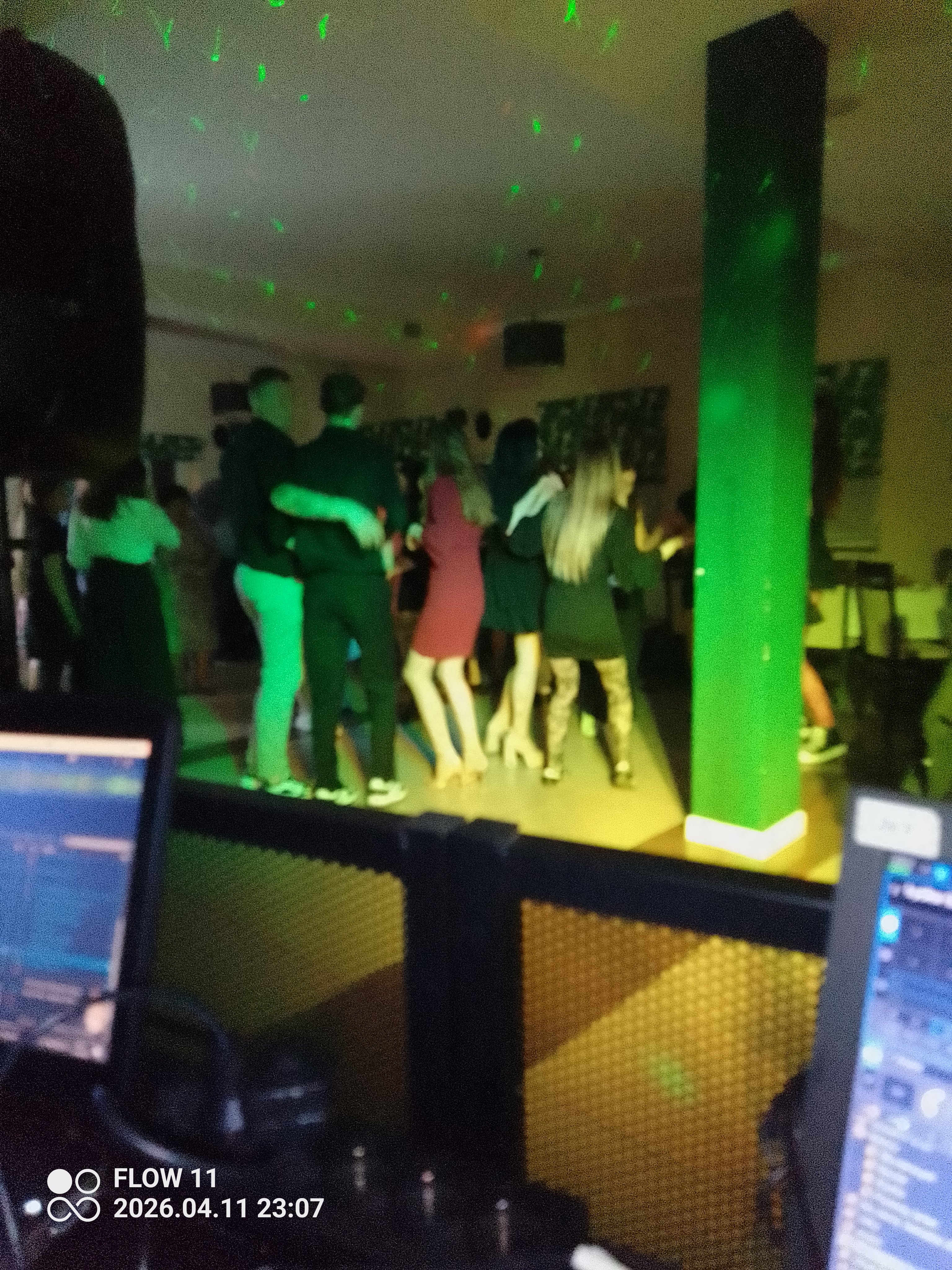 DJ na 18 Świdnica – cena, wolne terminy i profesjonalna oprawa imprezy